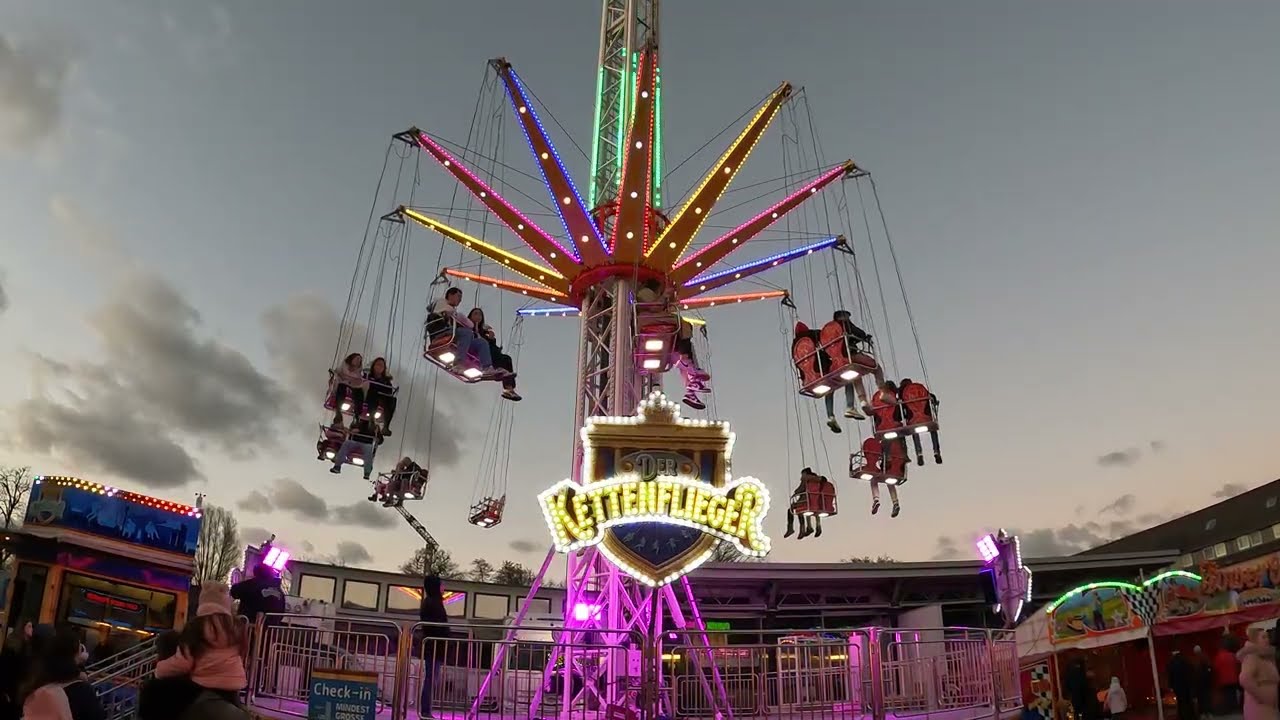 Der Kettenflieger (Schmidt) 4K Offride Video | St. Petri Markt Versmold 2023