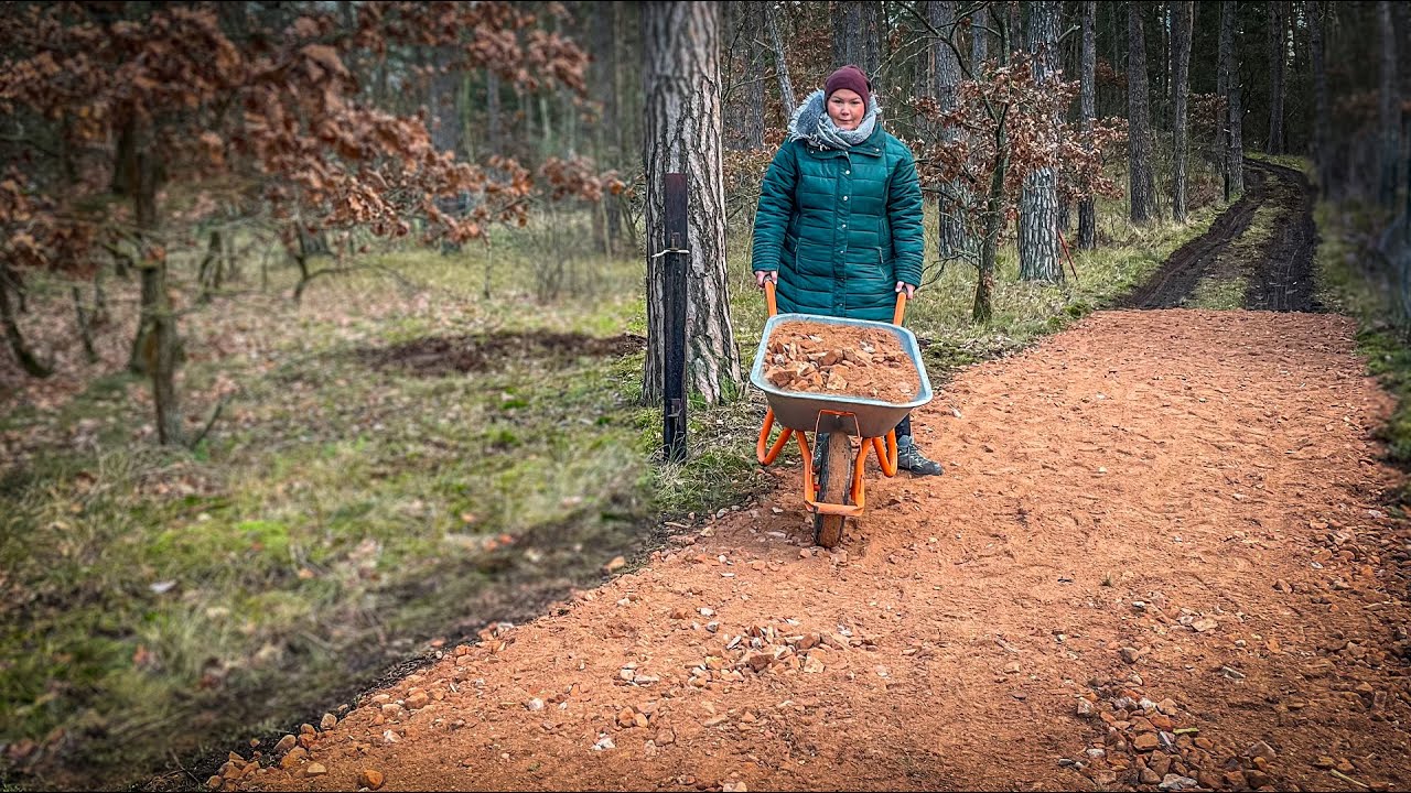 150 Meter Matschpiste befahrbar machen - Teil 1