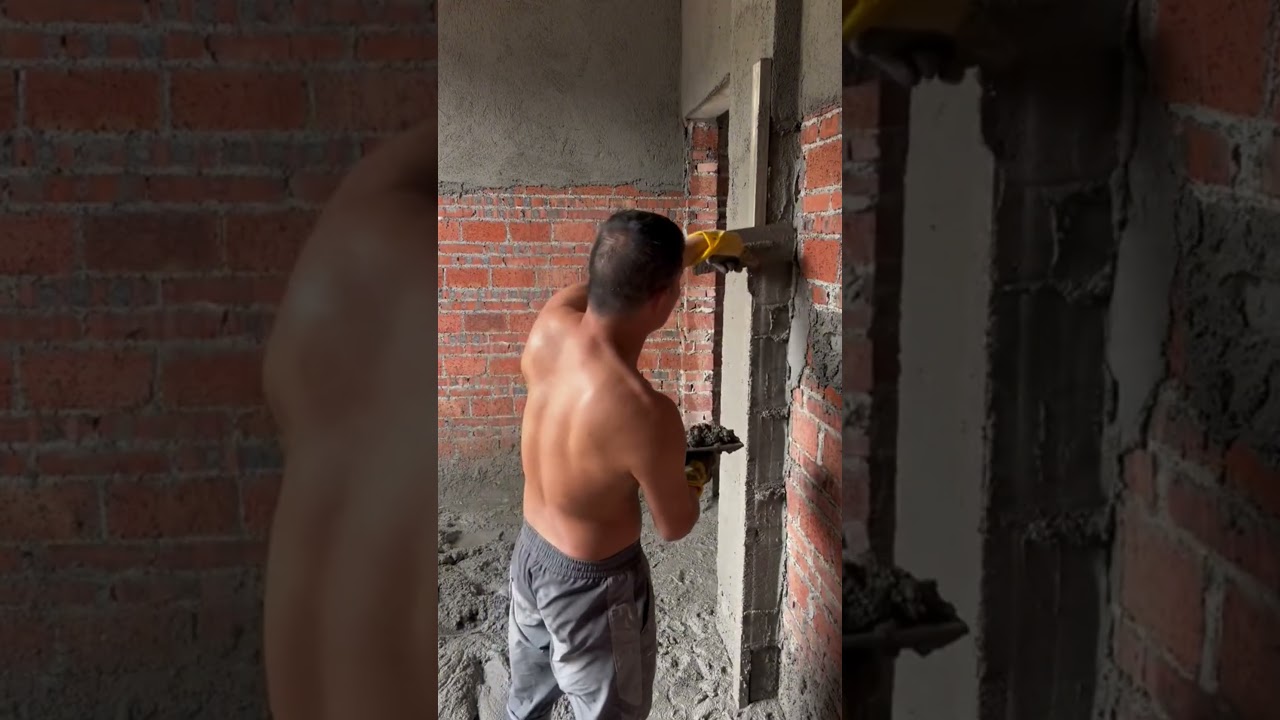 Plastering interior walls with muscles #buildingdesign #ConstructionTutorial