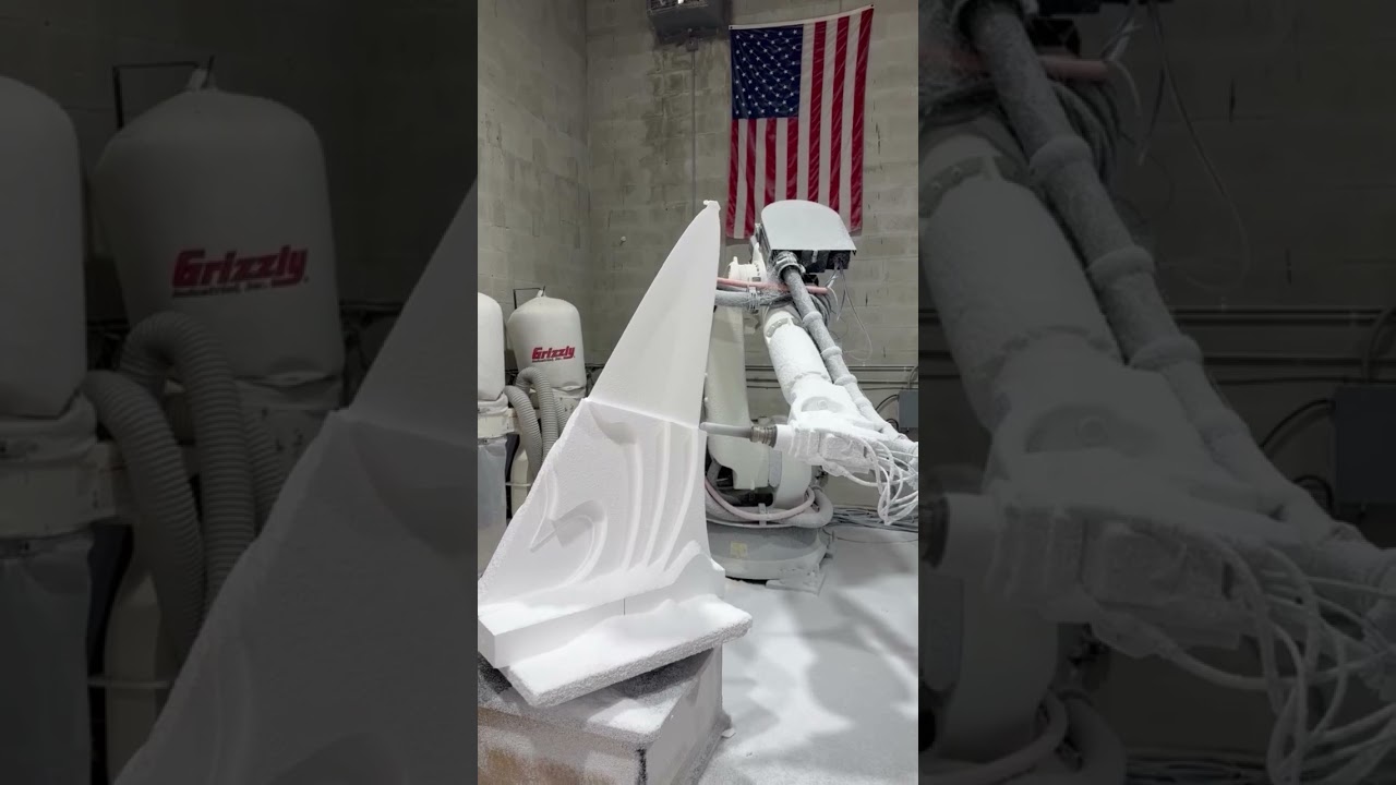 Bringing digital design to life. 16 ft sculpture #sculpting #robotprogramming #encyrobot #kukarobot