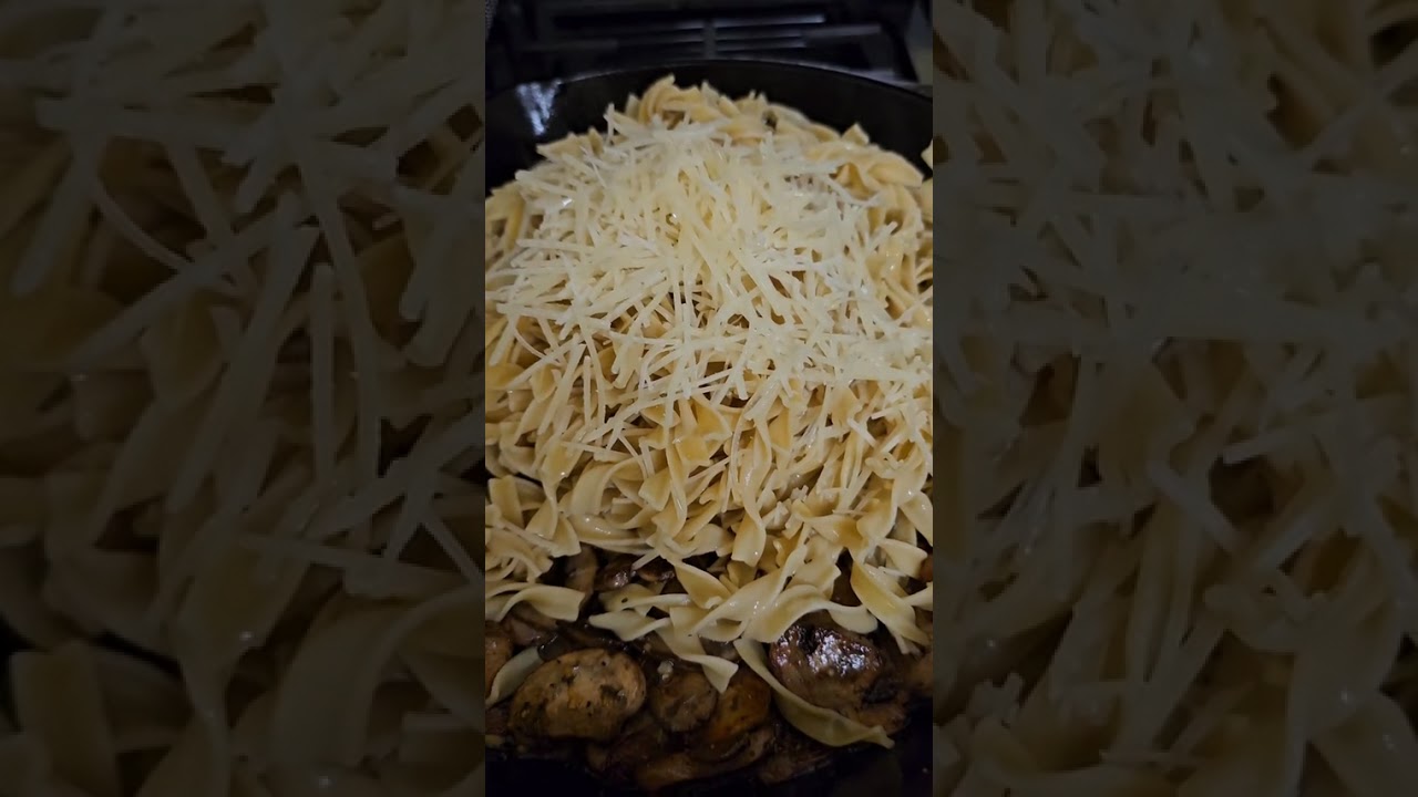 Garlic Mushroom Pasta. #cookwithme #pastatime #budgetfriendlyeats #recipe #mushrooms 