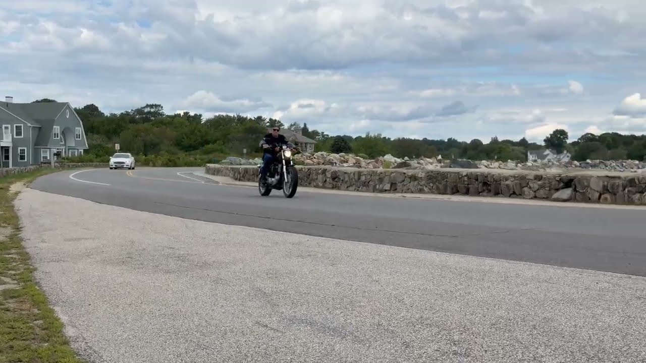 1983 Harley-Davidson XR-1000 - Riding