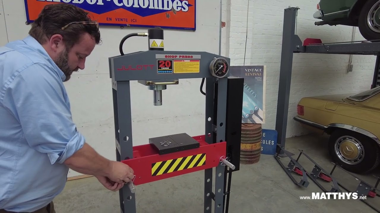 PRESSE HYDRAULIQUE AVEC MANOMÈTRE 20 T