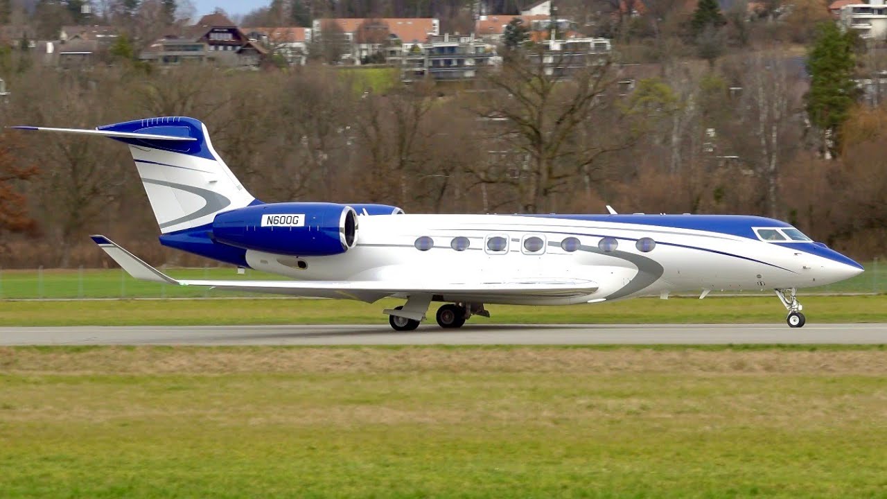 Gulfstream G600 N600G Take-Off