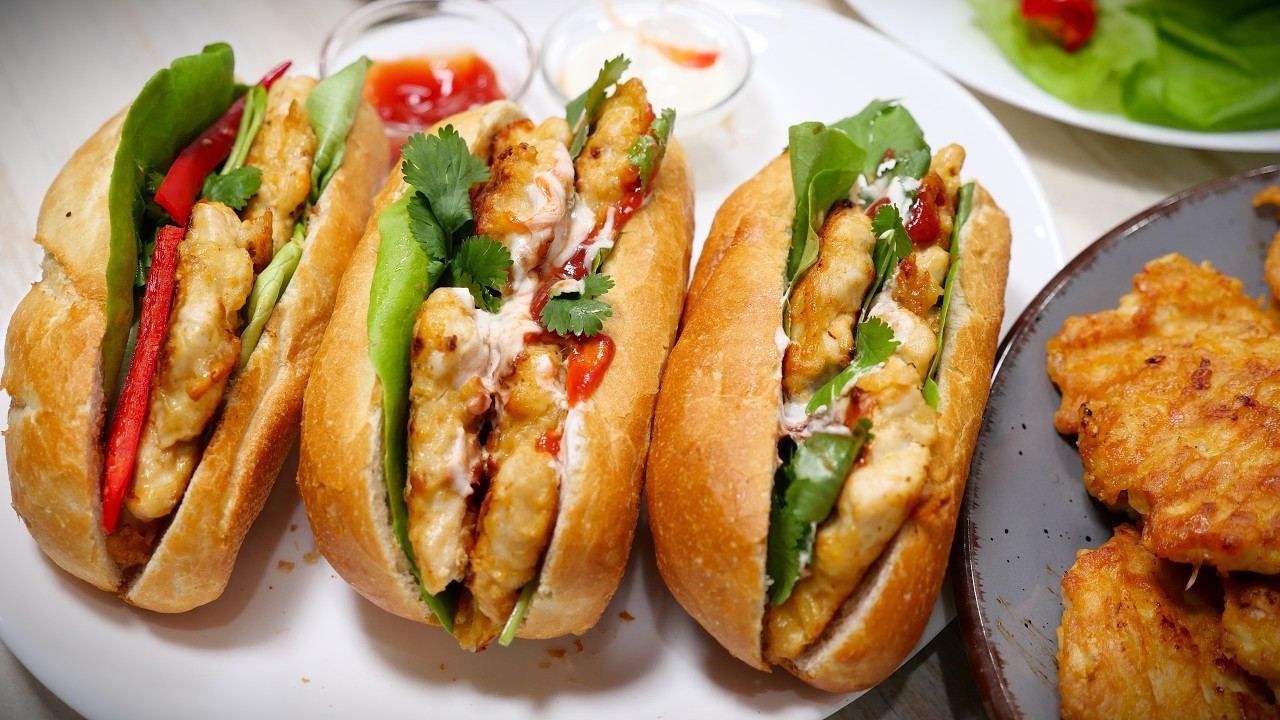 2 Mẹ Con Làm Món Này Ai Cũng Khen Ngon Quá Xá! Chỉ Cần 10 Phút, Bánh Mì Gà Chiên Thơm Bổ Vanh Khuyen