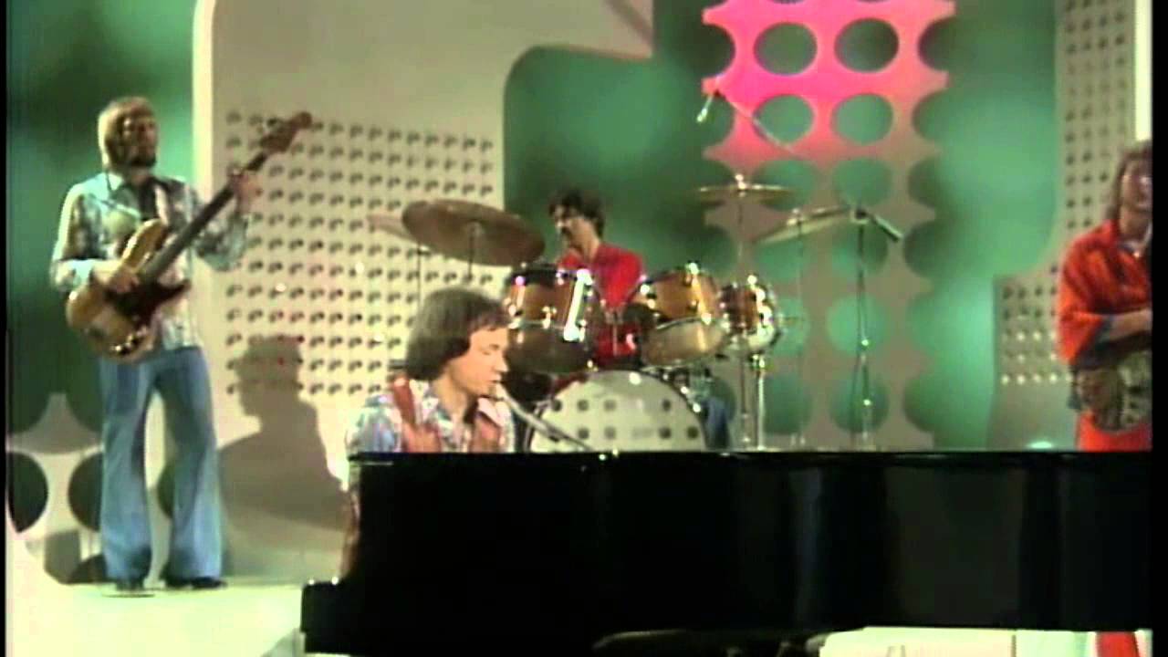 BREAD (1976) - The Captain & Tennille Show