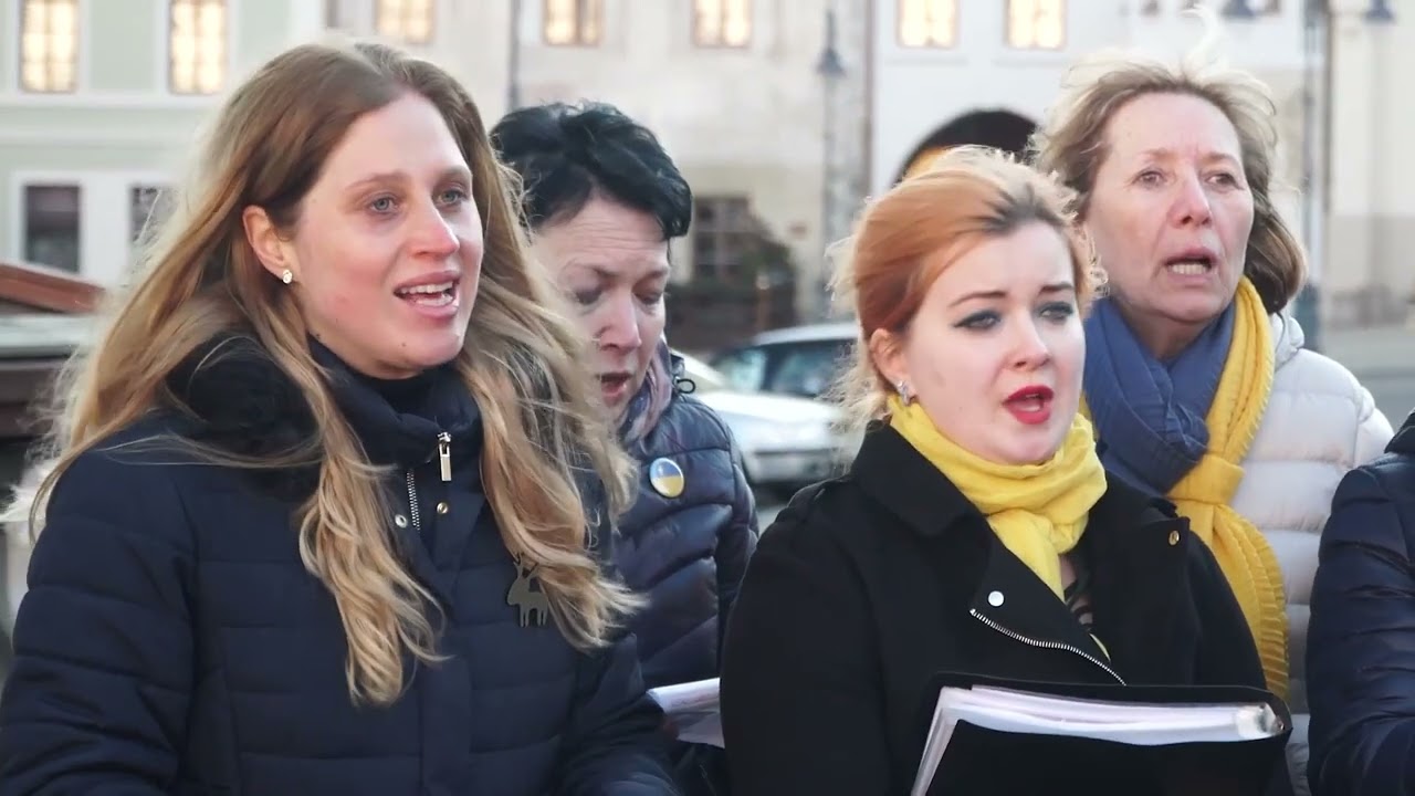 Pěvecké sbory podporují Ukrajinu - Plyve kača