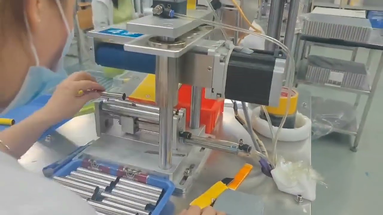 Semi automatic metal vape tube full wrapp high accuracy labeling machine labeling video