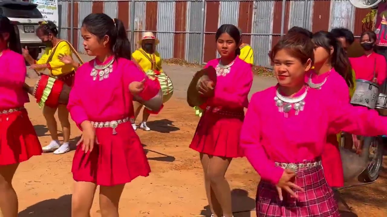 Pinniranam บรรเลงโชว์บ้านเจ้าภาพ ณ เขื่อนอุบลรัตน์ื