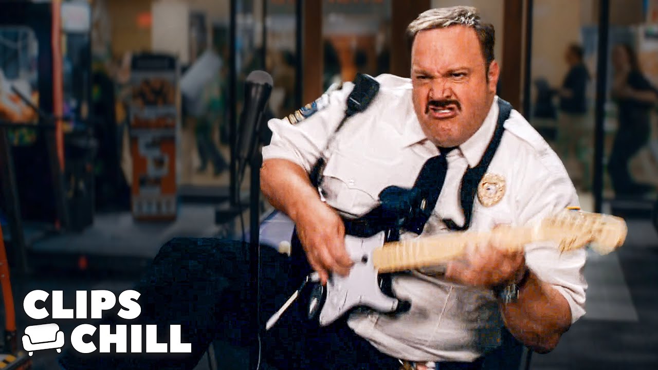 Kevin James Misses Crime for Video Game | Paul Blart: Mall Cop