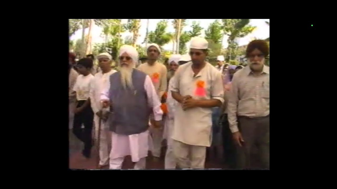 Kiven Mukhre To Nazran Hatawan (Avtar Divas Guru Poore Hazoor Swami Baldev Raj Ji Maharaj)