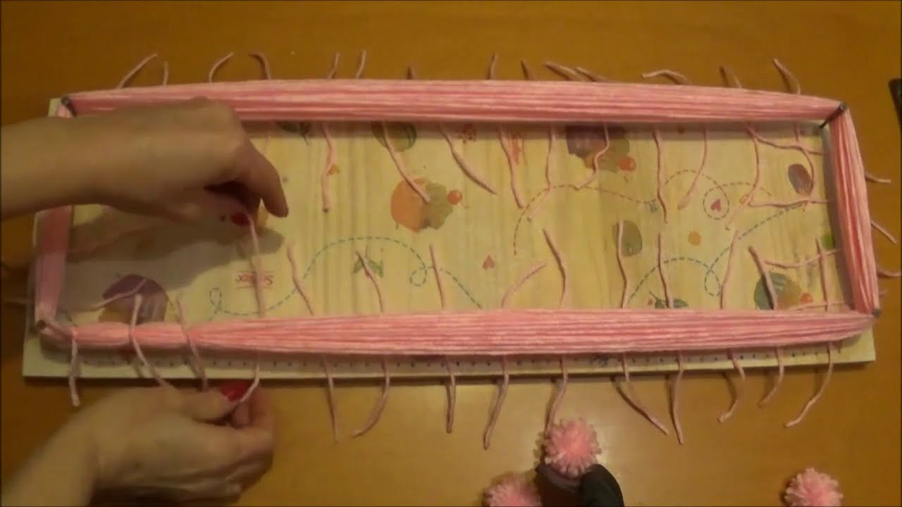 Как сделать помпоны (pom poms) последовательно с рамой