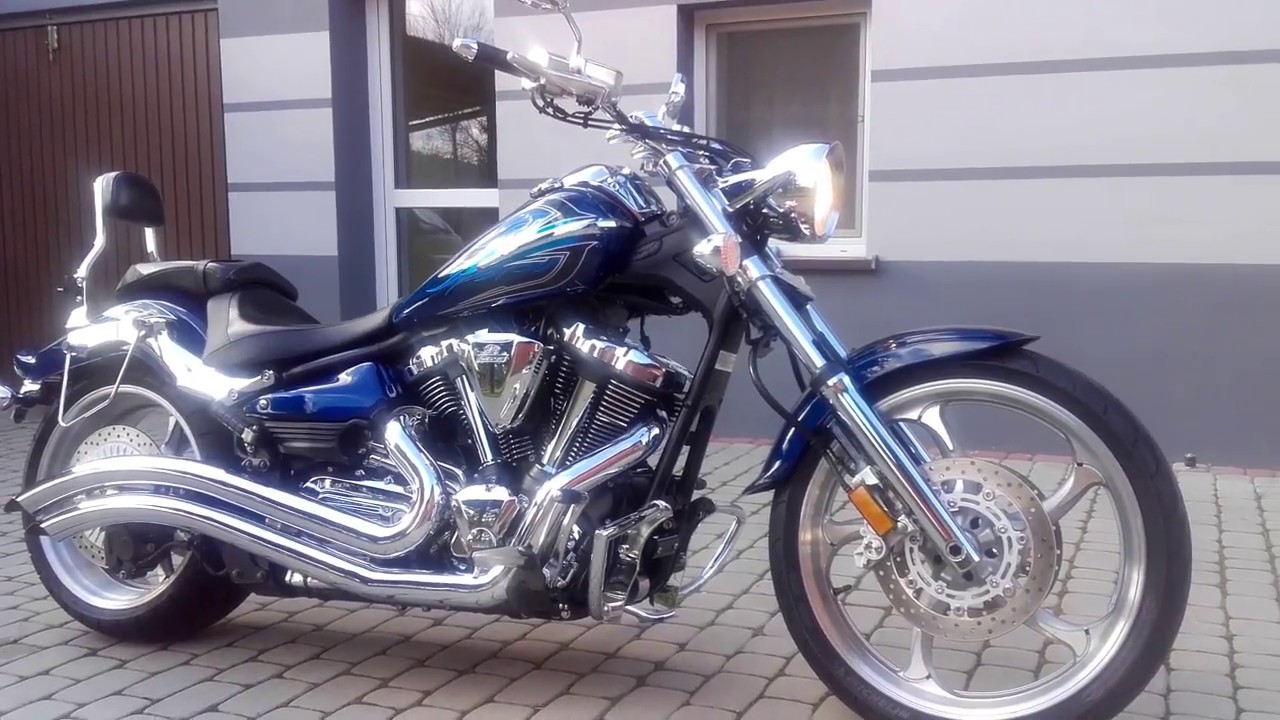 YAMAHA XV 1900 RAIDER