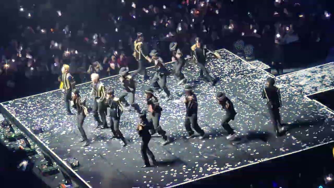 ATEEZ 'HALAHALA' ~ Break The Wall Tour. #ATEEZ #BreakTheWall #O2Arena #London #HALAHALA #atiny