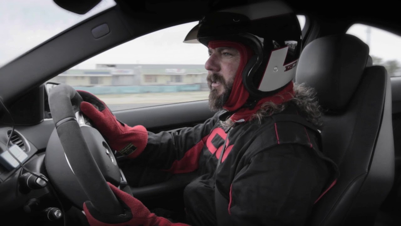 Mercedes-Benz C63 AMG Coupé Edition 507 track test