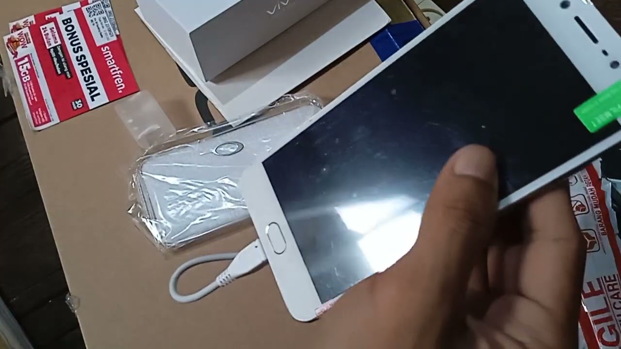 Unboxing VIVO Y67