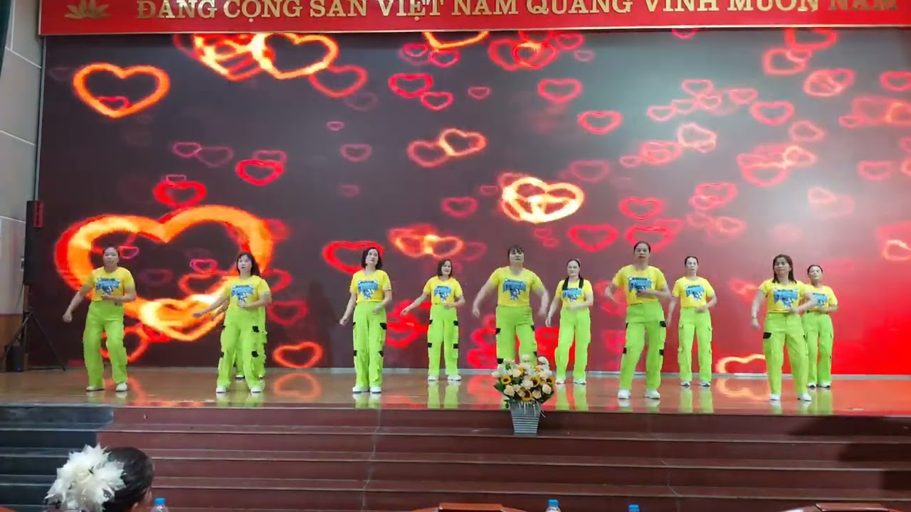 Em là cô giáo vùng Cao remix   ( đây là bản hot ) 