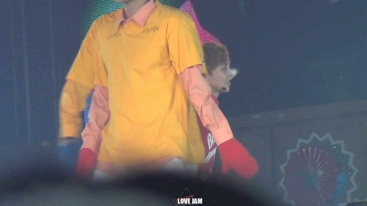 131225 SM week EXO (엑소) xiumin (시우민) - Candy♥ (1m 36s)
