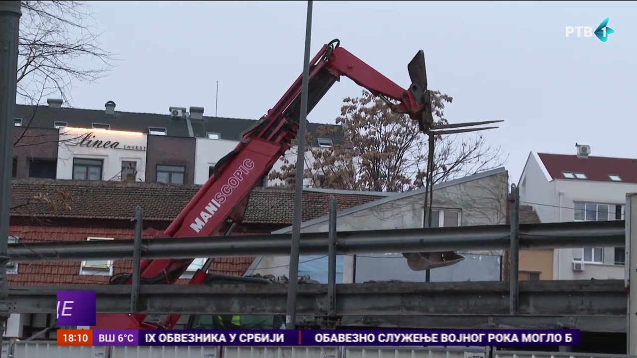Uklanja se garaža kod Srpskog narodnog pozorišta