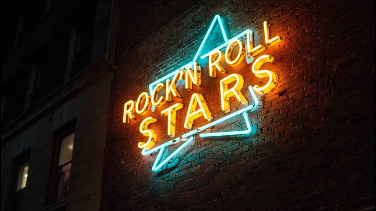 ROCK'N ROLL STARS       ( ROCKABILLY TWIST 60S MUSIC )