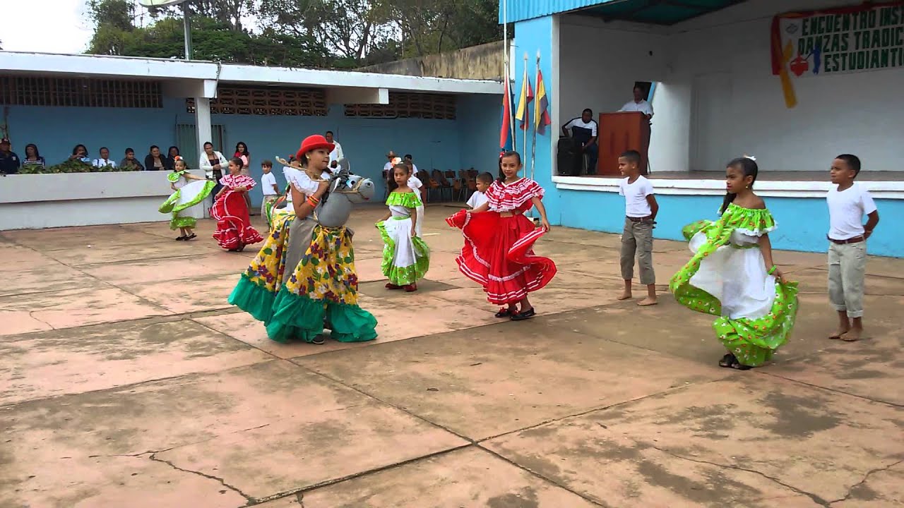 Baile la burriquita Grupo Escolar Padre Aldana