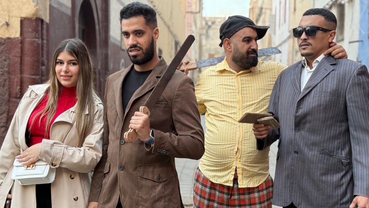 بزناز قبيح مشا يخطب بنت زوينة ولكن ضابط أمن خطير وقف فطريقهم...( خطوبة ضد القانون )