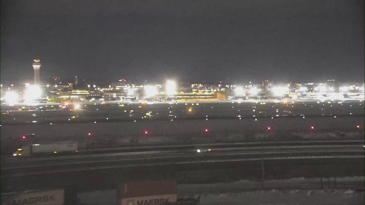 New York City area airports begin to reopen after blizzard cancels thousands of flights