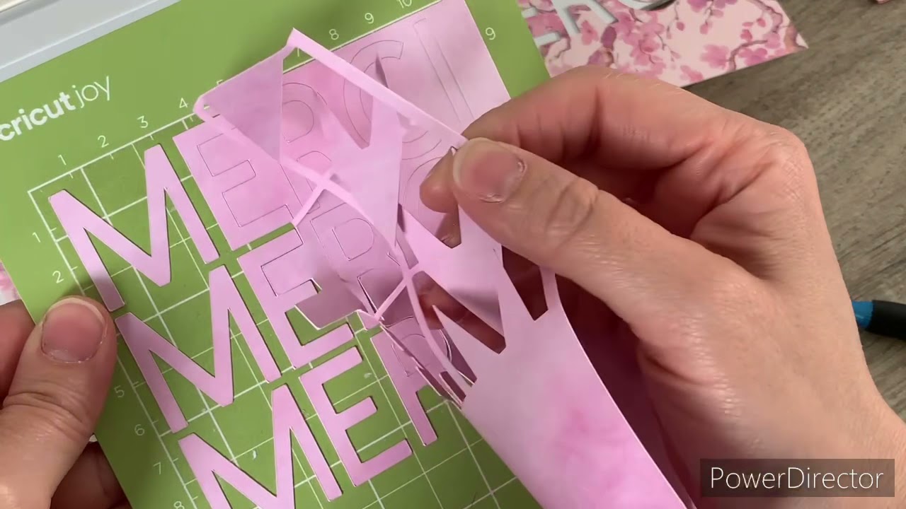 TUTO CARTE 100% ACTION EN 3D AVEC CRICUT JOY OU PAS