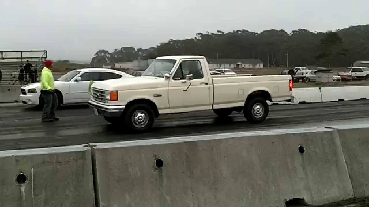 '89 Ford F-150 vs Dodge Charger - Burnout and Race