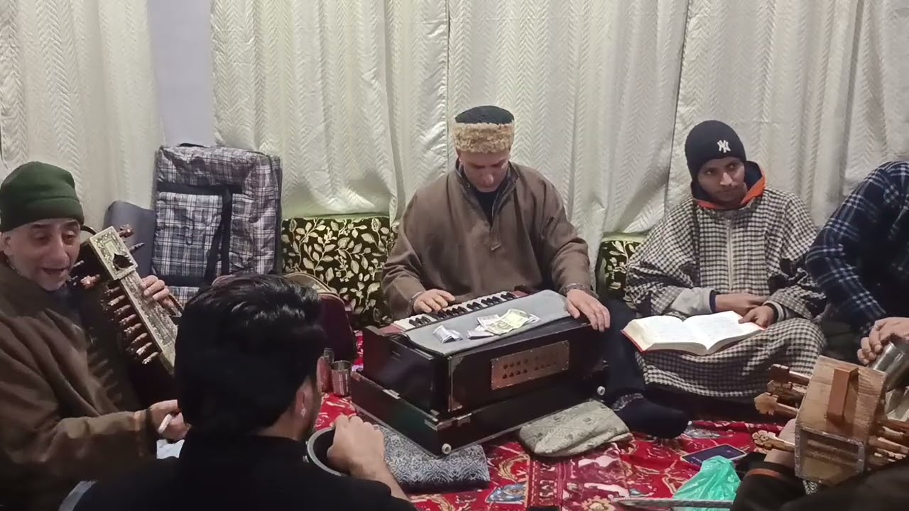 Zenai aashaq chi dewanai Ti kr chokh moie  kalami Rahim saeb Sopore singer Mohammad Ashraf teli