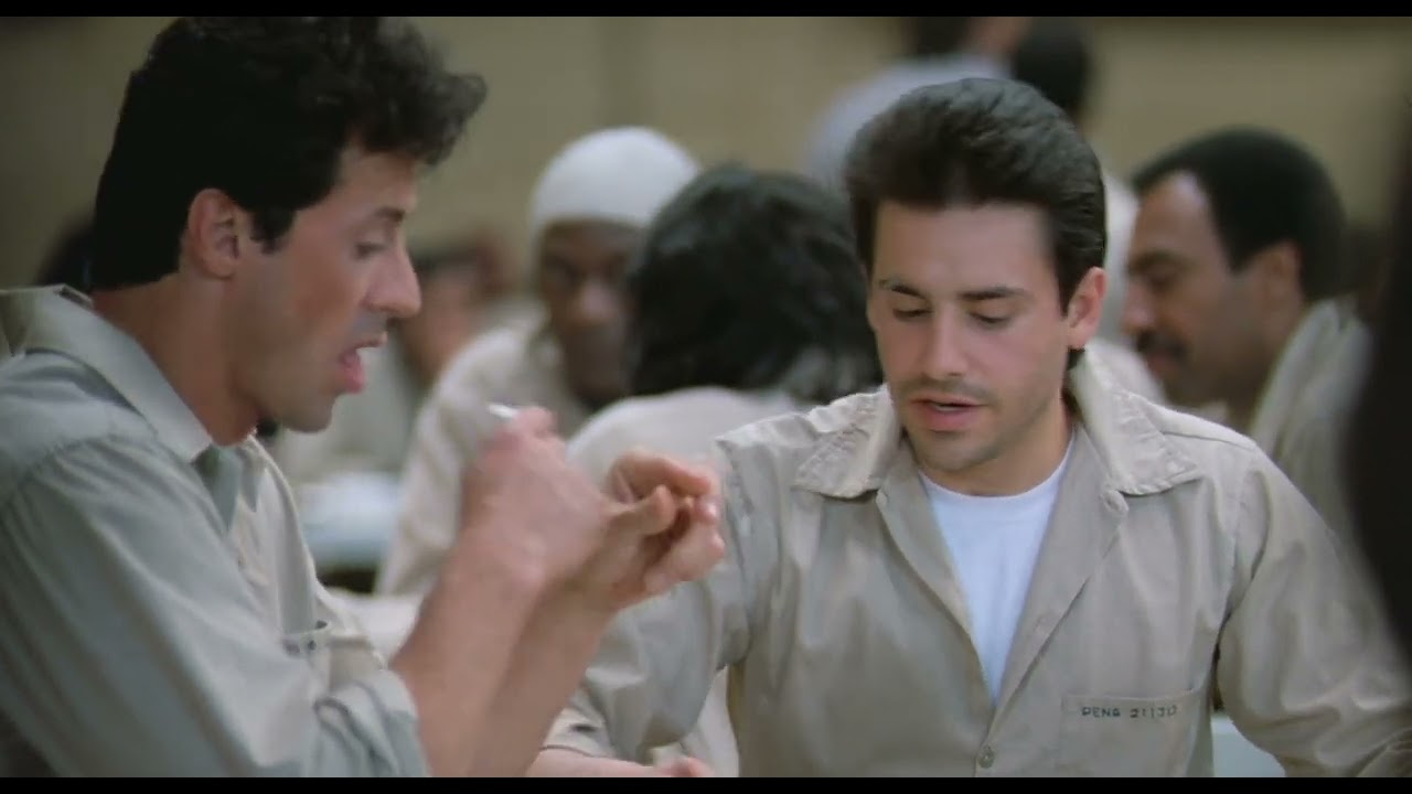 Haute S&eacute;curit&eacute; : Stallone et Sizemore &agrave; la cantoche