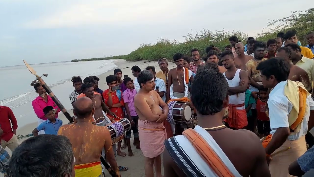 muniyasamy kovil kodai kela arasaradi thoothukudi @e.s.velu1994