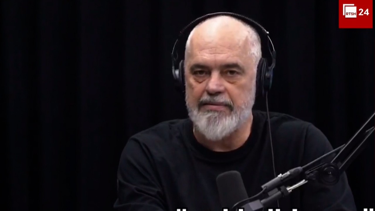 Edi Rama prezanton librin “Në Sofrën e Hënës”,reflektime nga iftarët dhe kulturën islame në Shqipëri
