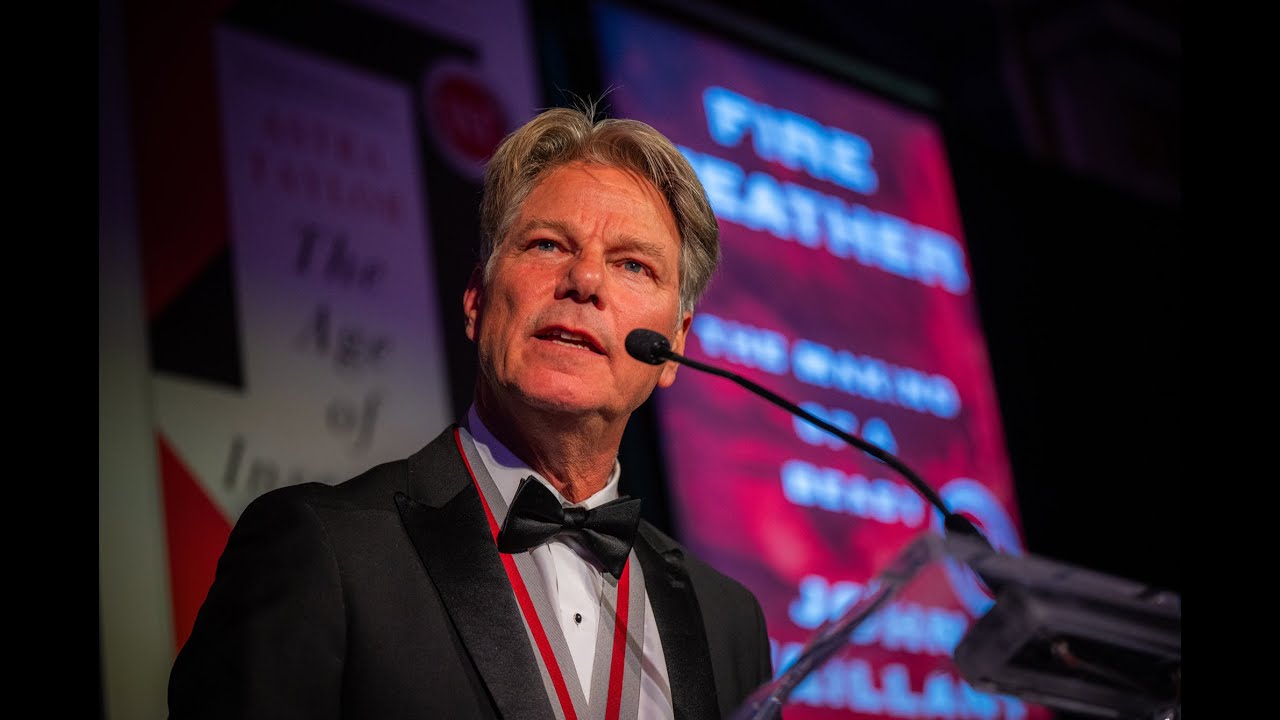 John Vaillant accepts the 2024 Shaughnessy Cohen Prize for Political Writing on May 7, 2024