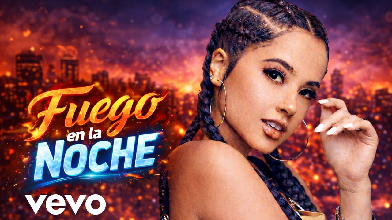Becky G, Fuego en la Noche