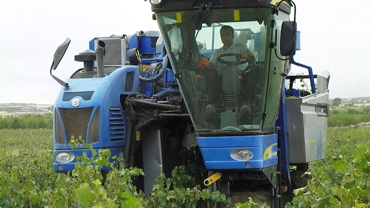 New Holland VL640 Braud Hopper 6.8 Litre 6-Cyl Diesel Grape Harvester (163PS)