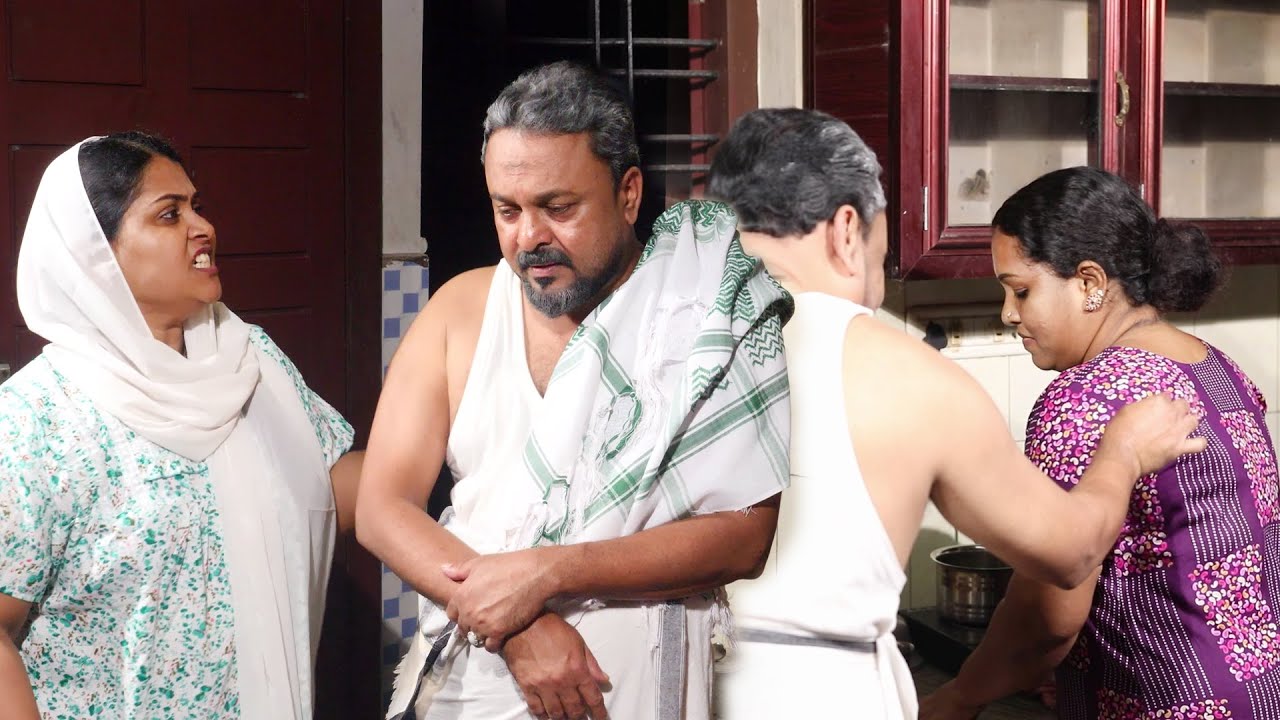 വാപ്പ അടുക്കളയിൽ വേലക്കാരിയെ തൊട്ടും തലോടിയും  നിൽക്കുന്നത് മകൾ കണ്ടപ്പോൾ | AM VIDEOS