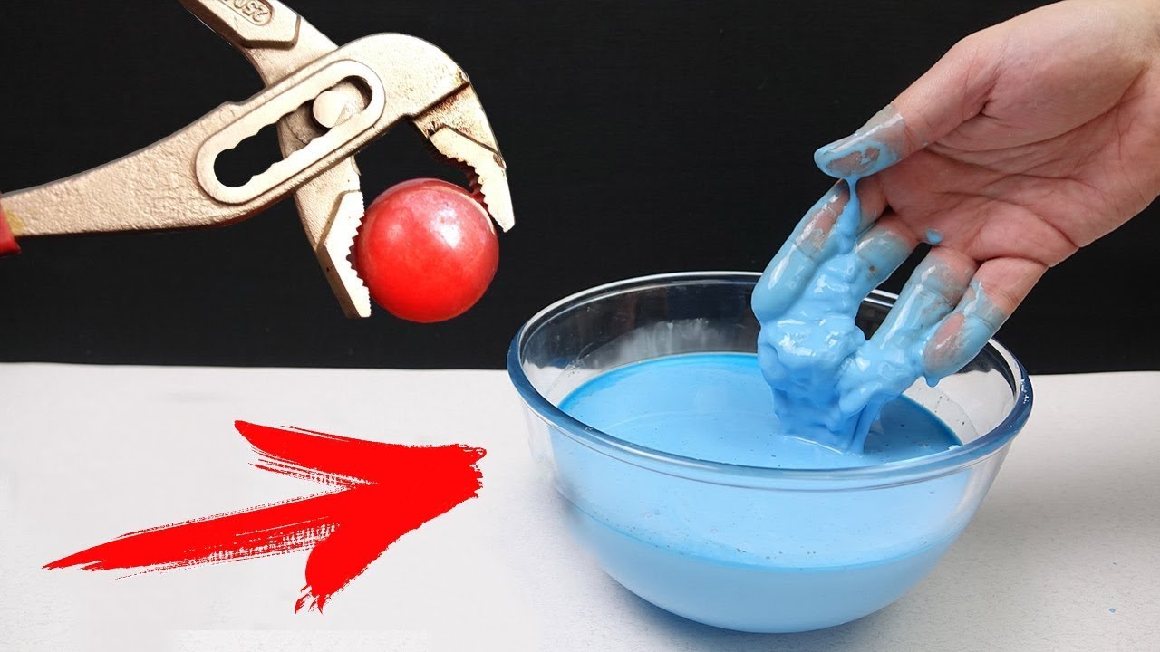 GLOWING 1000 DEGREE METAL BALL VS OOBLECK