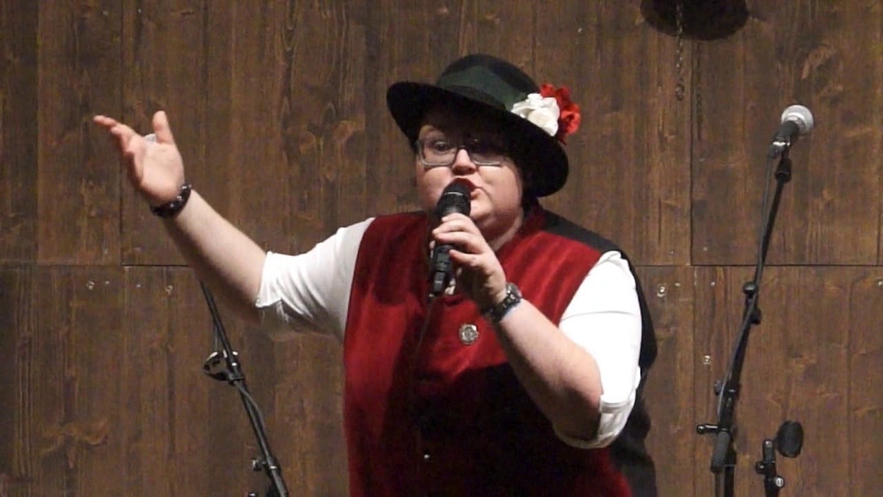 Barbara Preis singt die Birkenthalerin - Volkssängerzelt Schönheitskönigin