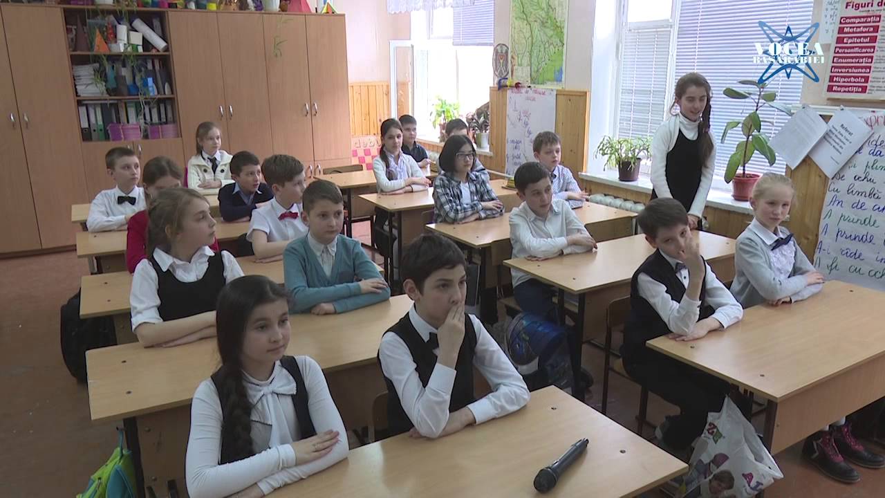 Emisiunea &bdquo;Codul bunelor maniere&rdquo;, bunele maniere la școală