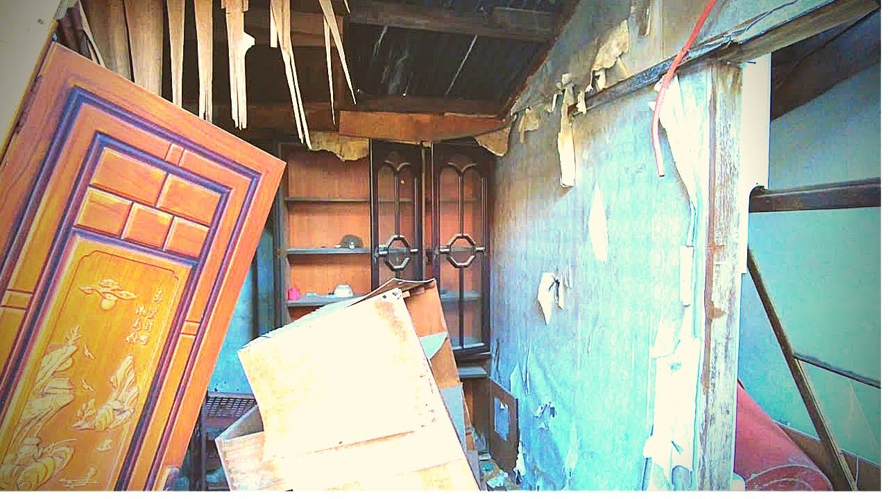 Korea Unknown Gamcheon Cultural Village: Exploring Abandoned Korean War Refugee Houses.