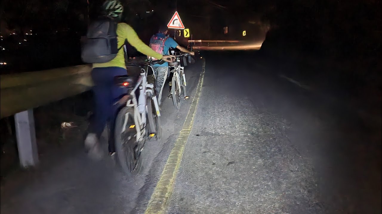 Raat Ko Paharon Mein Phas Gaye 😥 Vlog #4 Cycle Tour | Zohaib Pendu
