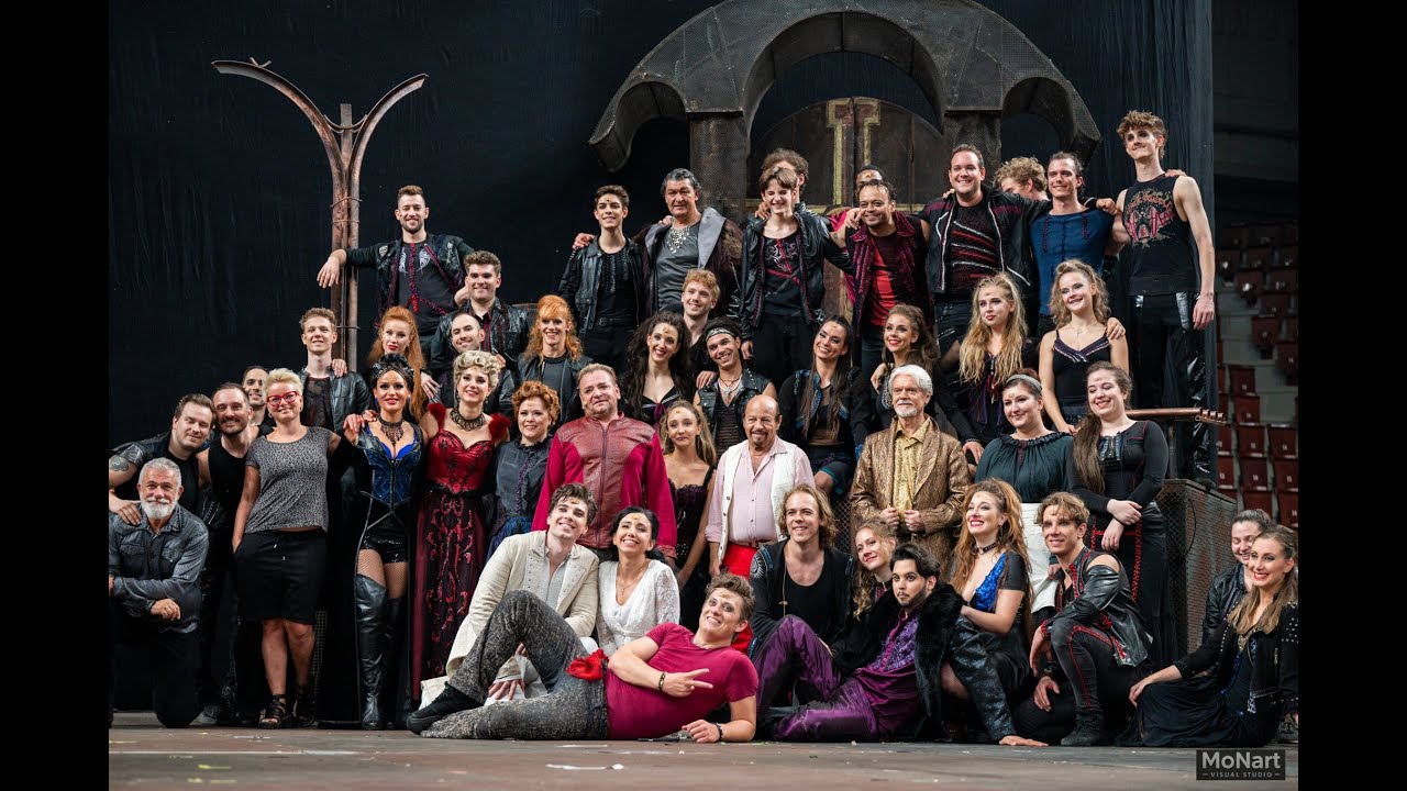 Zakatol a színészválogatott ! Lendületben a Rómeó és Júlia musical.