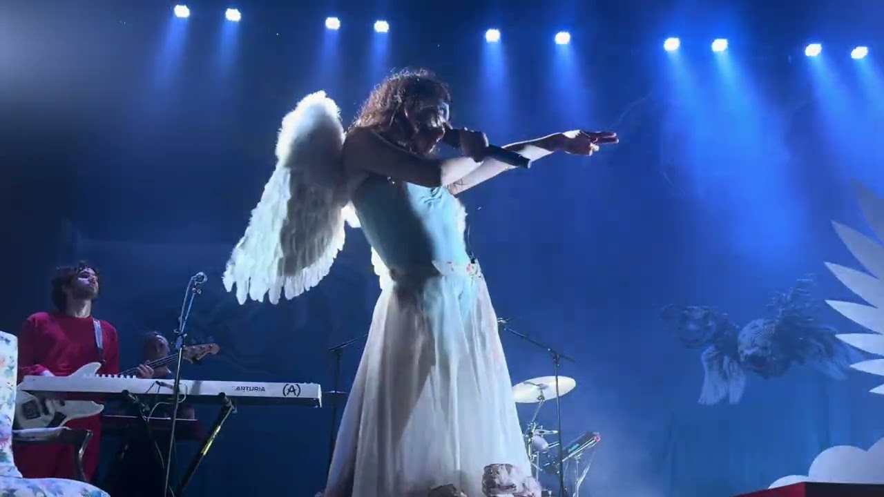 Magdalena Bay - The Beginning (Live in Chicago)