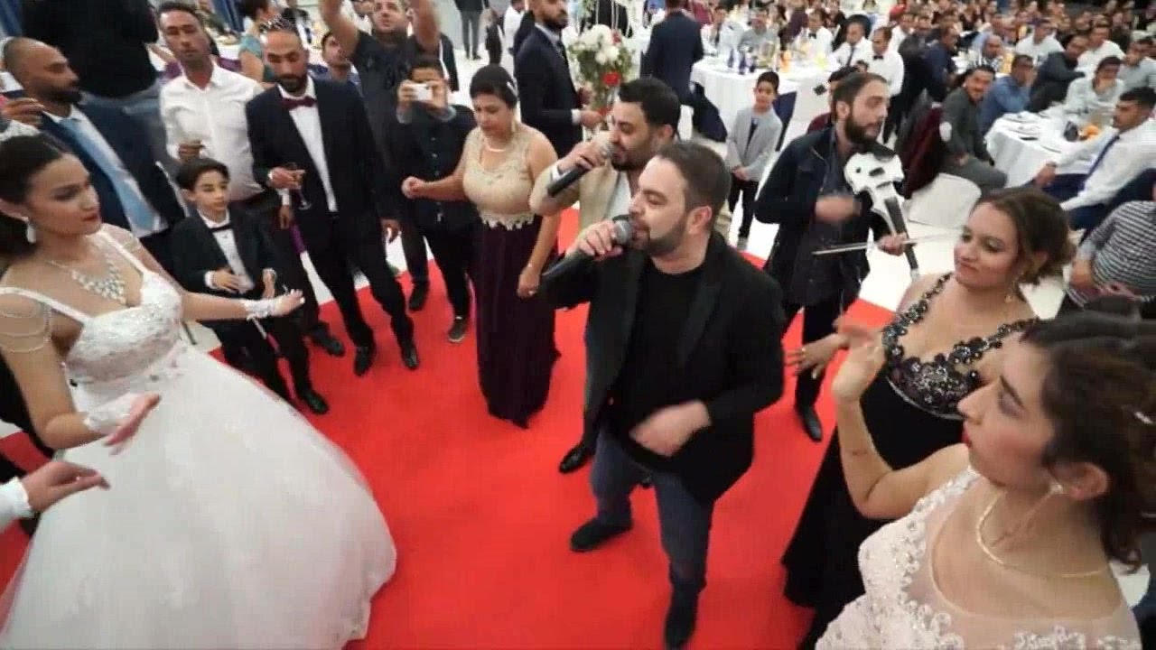 FLORIN SALAM - DALE DALE CE IUBIRE MARE & AVARAMU 2017 IN MEGA PREMIERA █▬█ █ ▀█▀  manele noi 2017