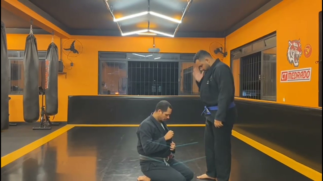 Entrada de Baiana / Double Leg com Derrubada | Explicação Didática Passo a Passo