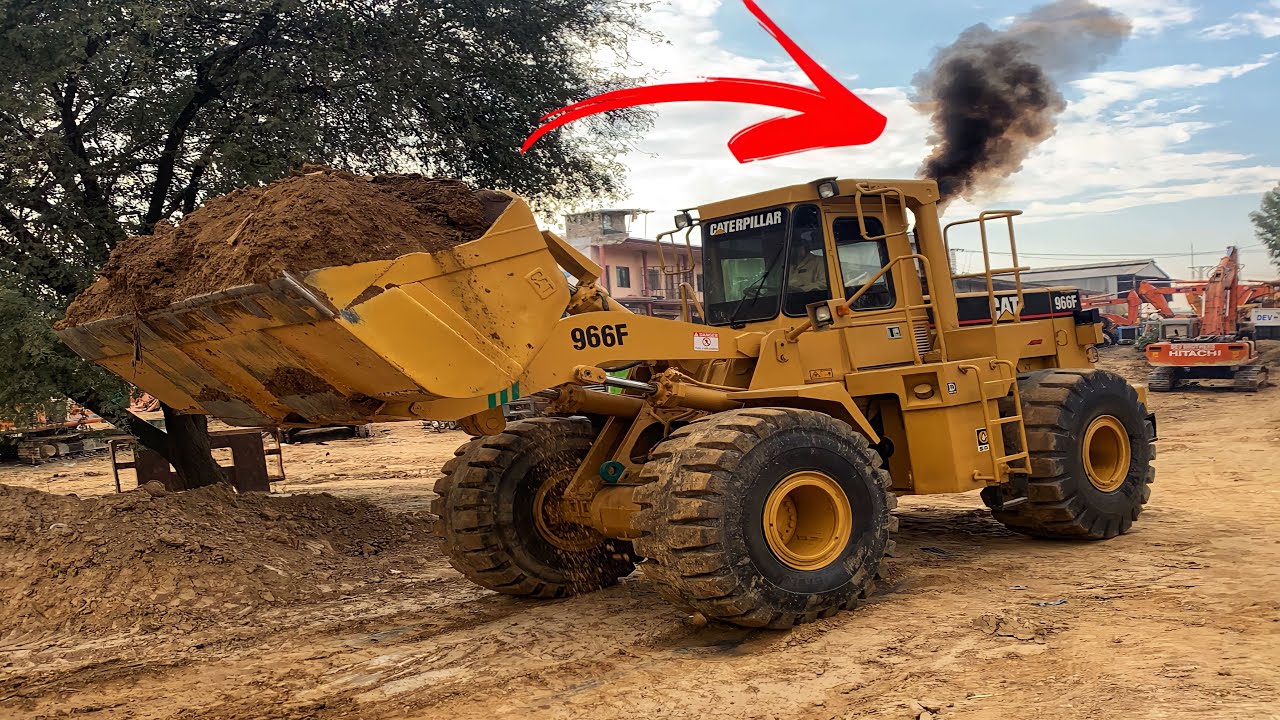 Trying out The Cat 966F Before Going to Work // Caterpillar Wheel Loader Are Checking