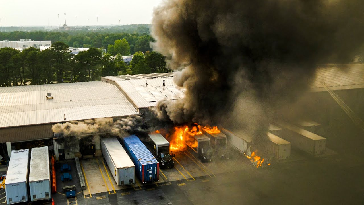 PRE ARRIVAL Two Alarm Commercial Structure Fire UPS Warehouse Lakewood New Jersey 6/28/23