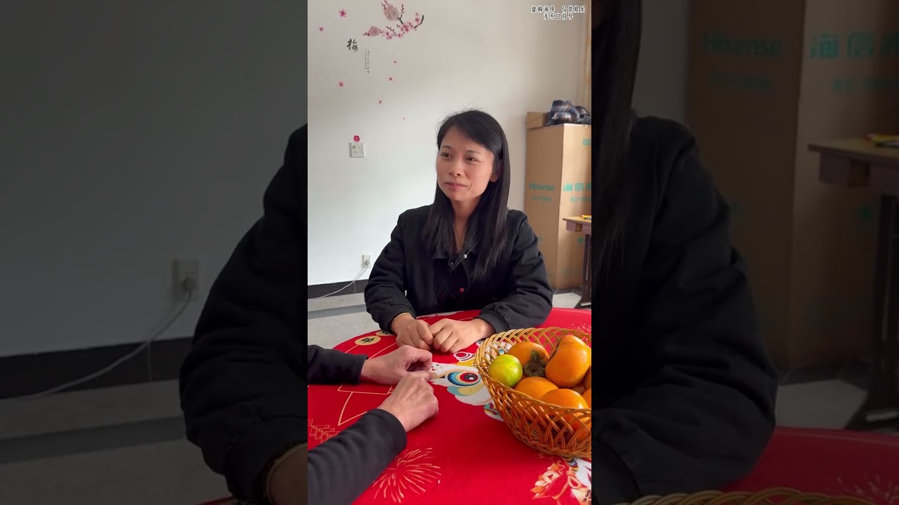 一切發生的是如此之快，或許唯有那一股勁頭，還留有了些許痕跡，向母親的這一跪，讓我終身難忘！謝謝你！紅艷。#百善孝為先 #情感#正能量