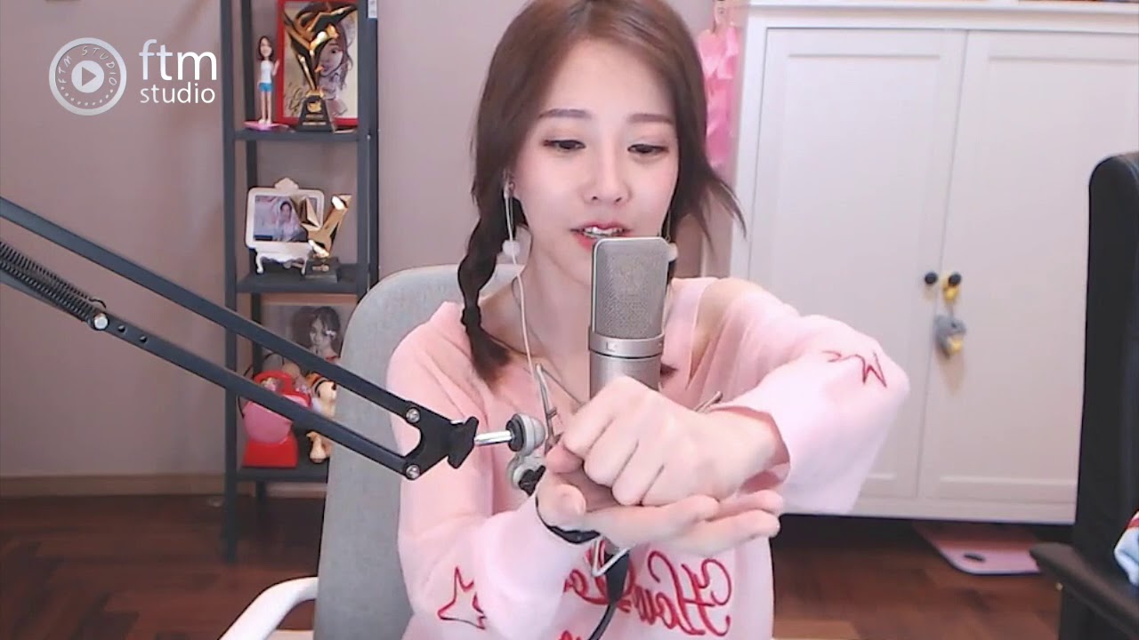 馮提莫 